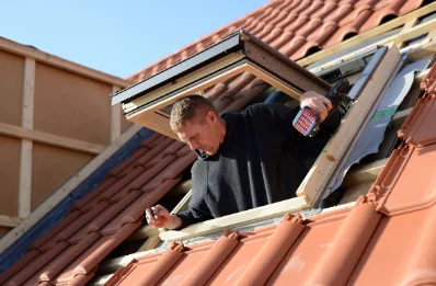 Pose de fenêtres de toit Velux à Lavars